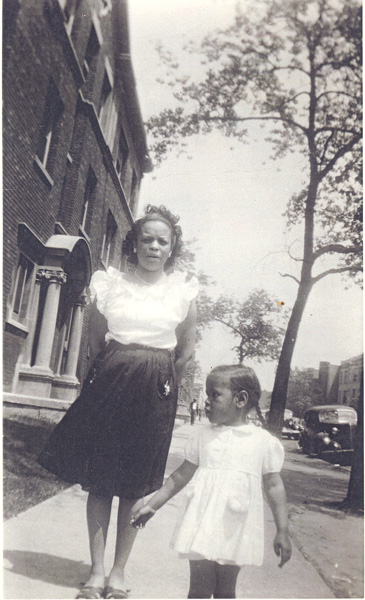 mom&daughter